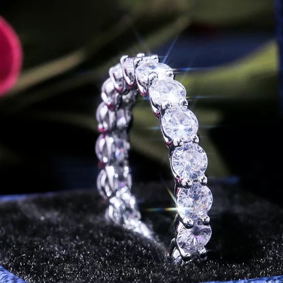 ¥ NEW 925 STERLING SILVER DIAMOND ENGAGEMENT RING - Picture 4 of 5